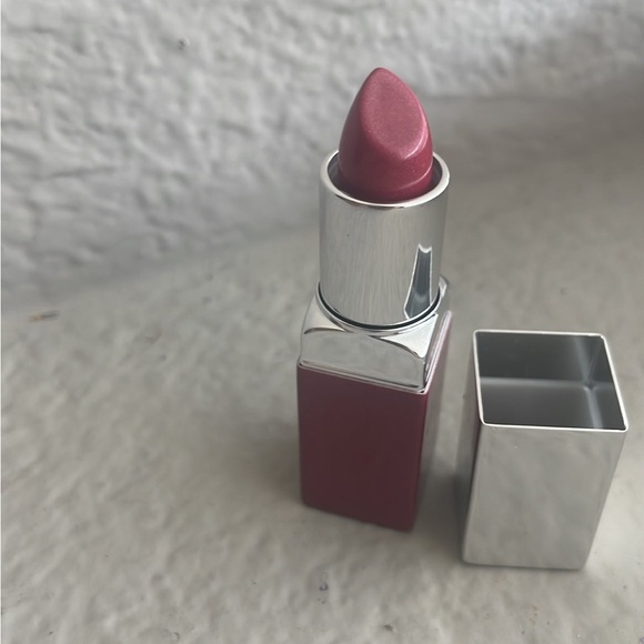 Clinique Lipstick - Picture 5 of 7